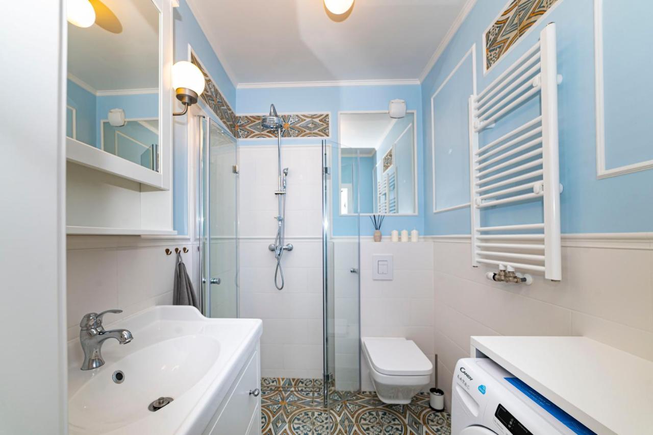 Heaven Apartment In The Old Town With Private Parking Gdansk Bagian luar foto